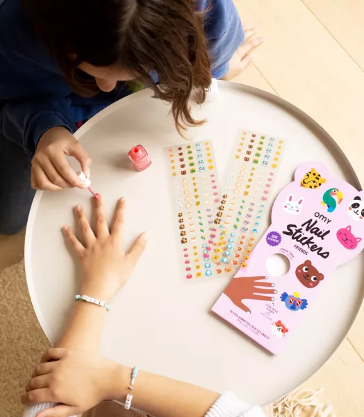 nail04_friends_ambiance_enfants-4.webp