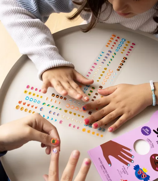 nail04_friends_ambiance_enfants-6.webp