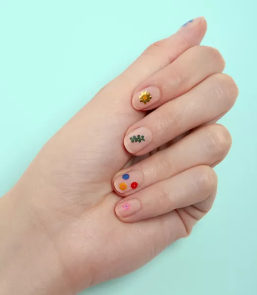 nail10_flower_main.webp